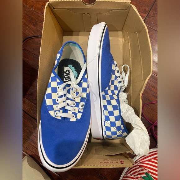 Brand New Women’s Vans Checkered - Picture 1 of 3